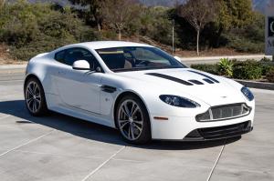 Aston Martin V12 Vantage S 2016 года